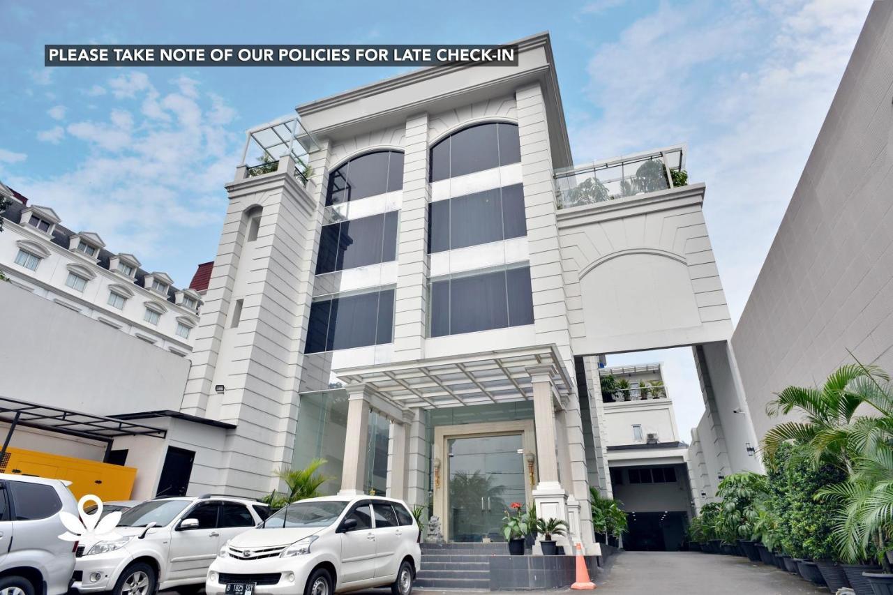 Kemang Eleven Hotel Jakarta Exterior foto